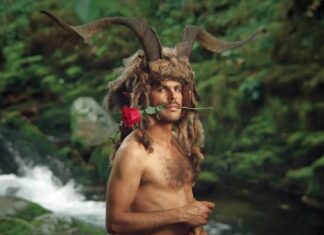 RTVE: Rodrigo Cuevas llega con su gira ‘La Romería’ a Las noches del Botánico