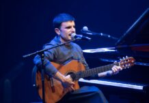 Cómo convertir un festival súper clásico en algo muy moderno: pues con Rodrigo Cuevas