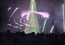 A falta de eclipse en la mayoría del territorio astur, tuvimos la suerte de programar anoche a Amatria DJ y a ELYELLA en el escenario de Poniente de la Semana Grande de Xixón